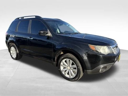 Used 2012 Subaru Forester 2.5X Limited image 1
