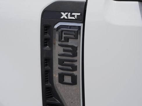 Certified 2024 Ford F350 XLT AWD/4WD image 16