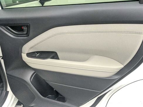 New 2026 Subaru Forester Premium image 33