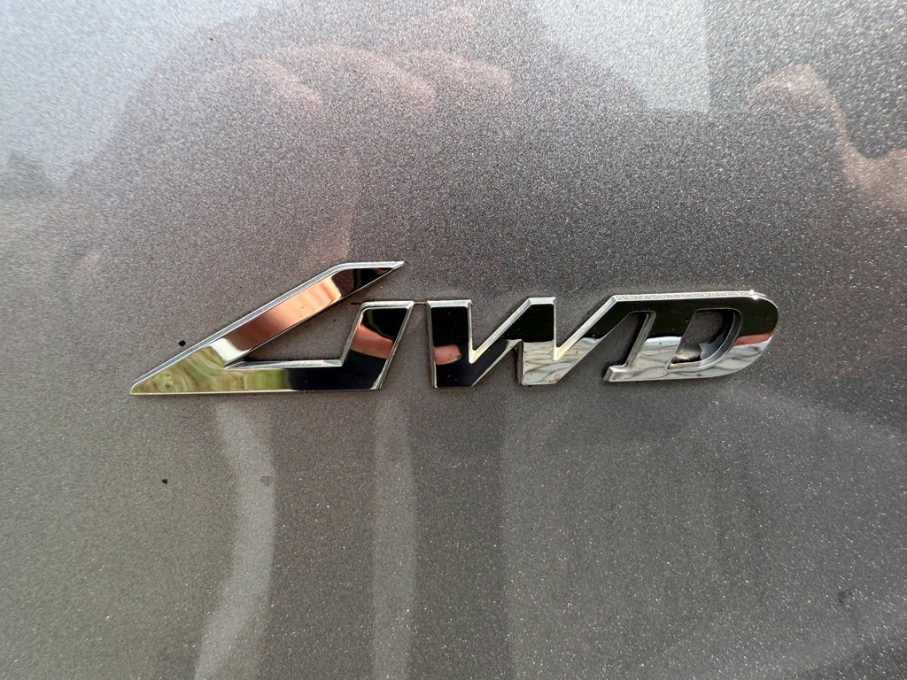 Used 2023 Genesis GV70 2.5T w/ Advanced Package AWD/4WD image 41