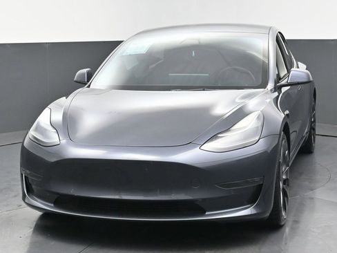 Used 2022 Tesla Model 3 Performance image 6