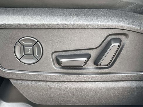 Used 2025 Audi SQ5 Premium Plus AWD/4WD image 17