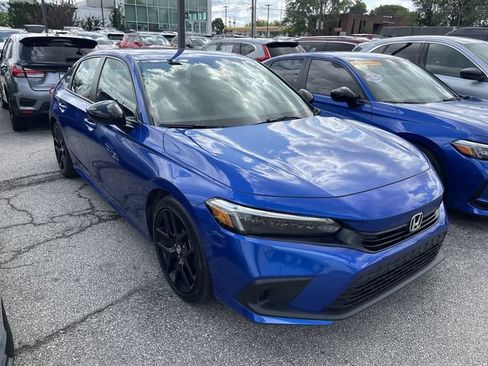 Used 2023 Honda Civic Sport image 13