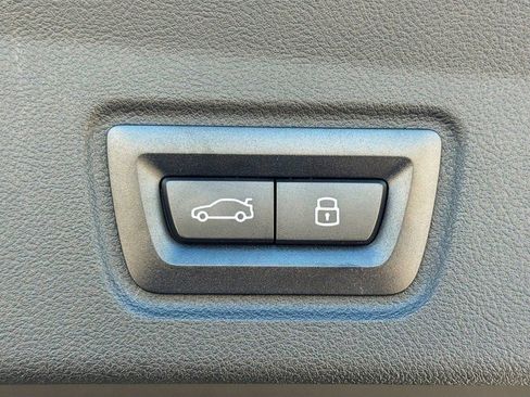 Used 2025 BMW i4 eDrive40 w/ Premium Package image 14