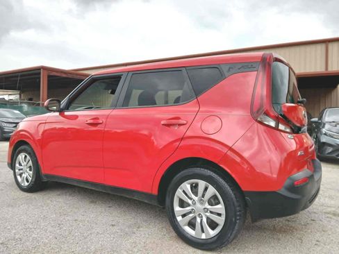 Used 2021 Kia Soul LX image 7