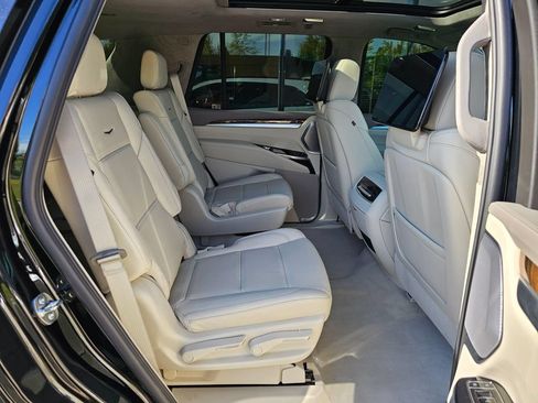 New 2026 Cadillac Escalade Platinum Sport AWD/4WD image 12