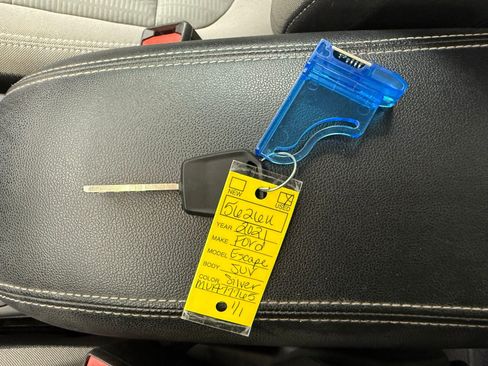 Used 2021 Ford Escape S image 25