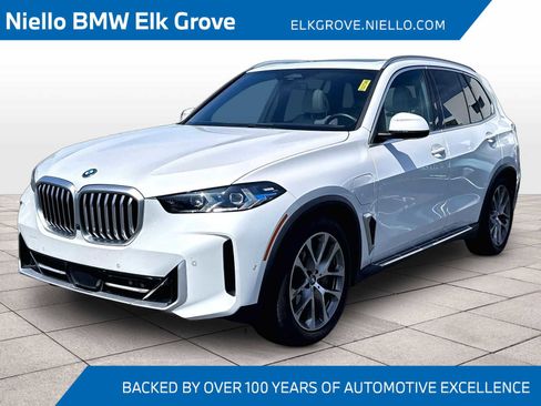 Used 2025 BMW X5 xDrive50e w/ Premium Package AWD/4WD image 1