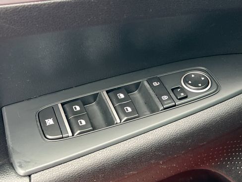 Used 2022 Kia Forte LXS image 14