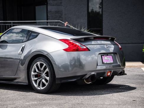 Used 2013 Nissan 370Z Coupe RWD image 36