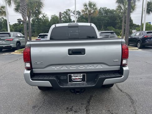 Used 2023 Toyota Tacoma SR5 w/ Technology Package AWD/4WD image 9