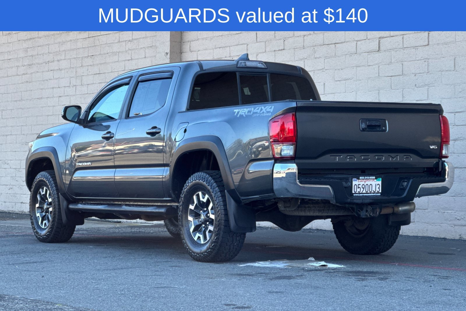 Used 2016 Toyota Tacoma TRD Off-Road w/ Exterior Package AWD/4WD image 8