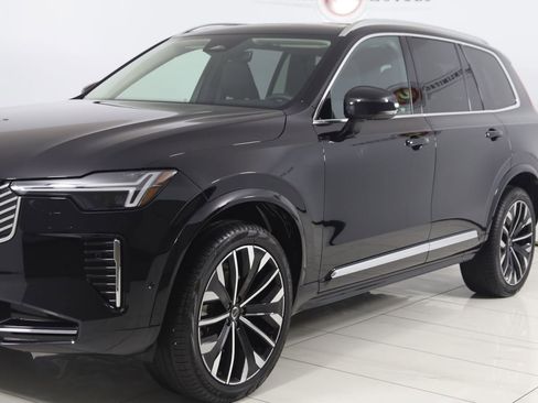 Used 2025 Volvo XC90 B6 Plus AWD/4WD image 55