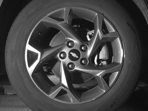 Used 2025 Chevrolet Trax LT image 13