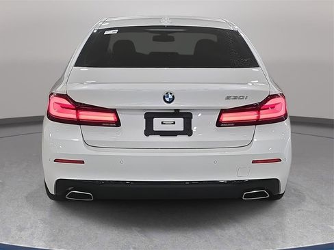 Used 2023 BMW 530i w/ Convenience Package image 7