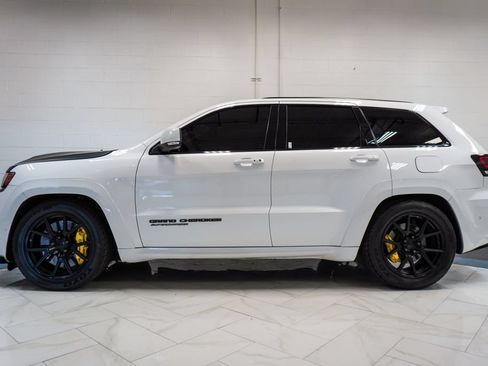 Used 2018 Jeep Grand Cherokee Trackhawk AWD/4WD image 31