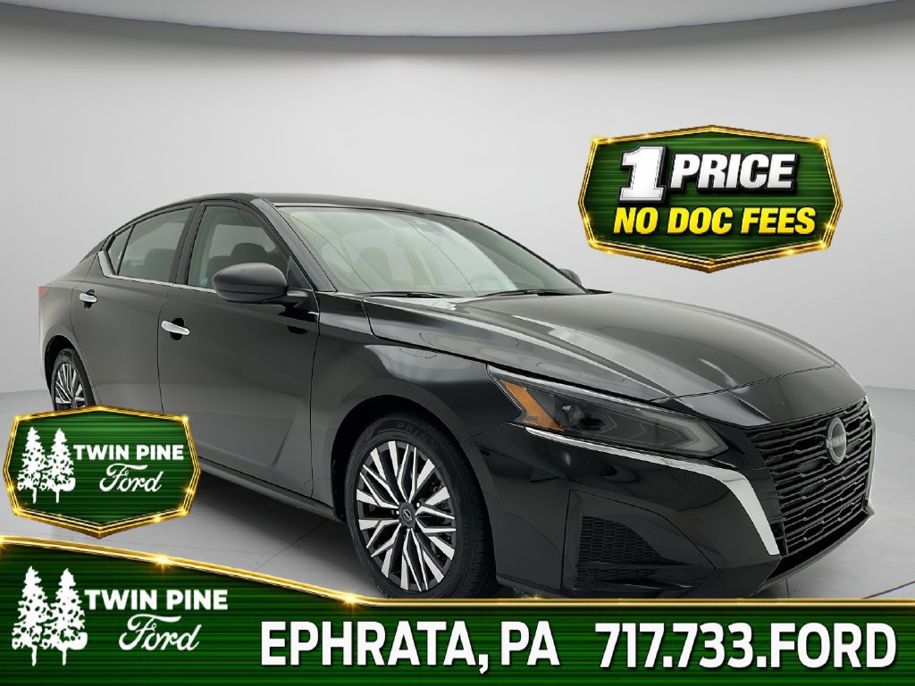 Used 2025 Nissan Altima 2.5 SV FWD image 1