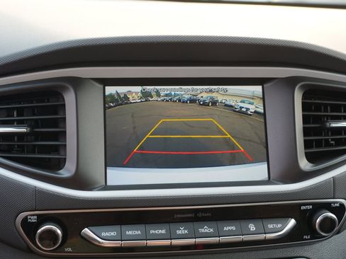 Used 2019 Hyundai Ioniq Plug-In Hybrid FWD image 32