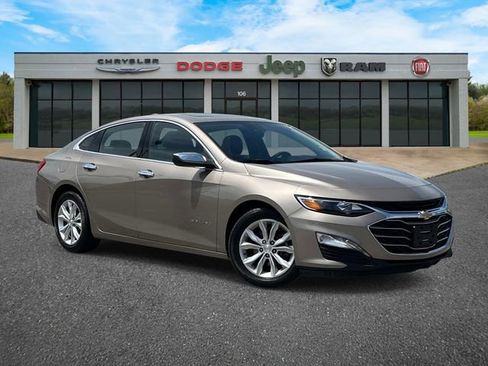 Used 2024 Chevrolet Malibu LT FWD image 2