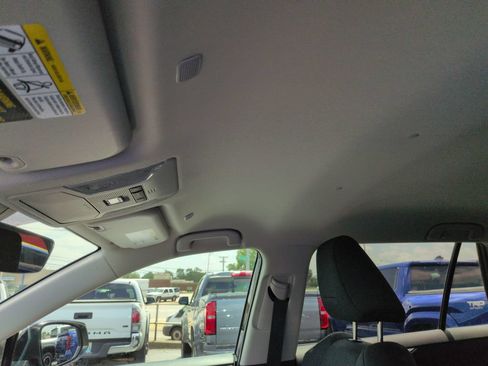 Certified 2025 Toyota RAV4 LE FWD image 21