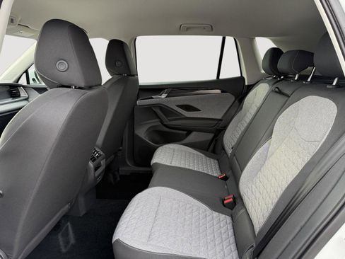 New 2026 Volkswagen Tiguan S image 10