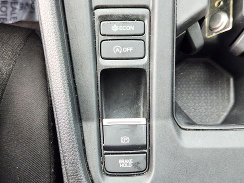 Certified 2025 Honda Accord LX image 21