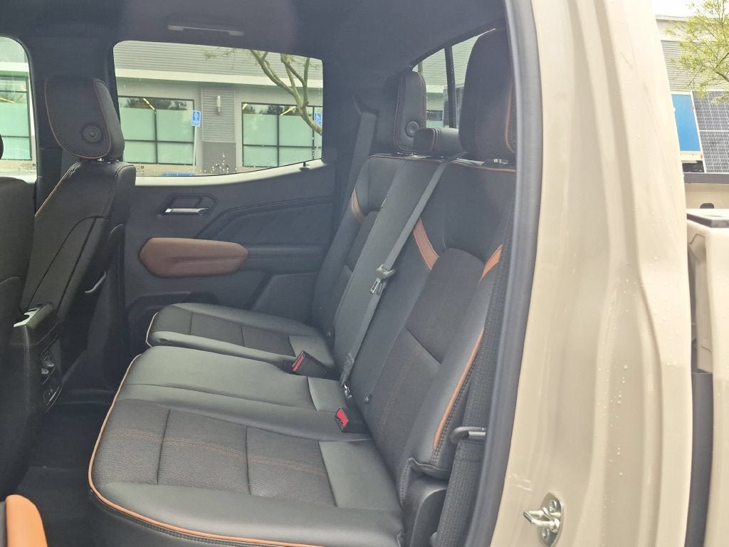 New 2026 GMC Canyon AT4 AWD/4WD image 21