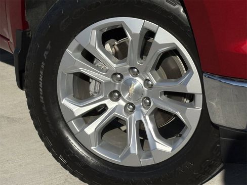 Used 2024 Chevrolet Silverado 1500 LTZ w/ LTZ Convenience Package II image 8