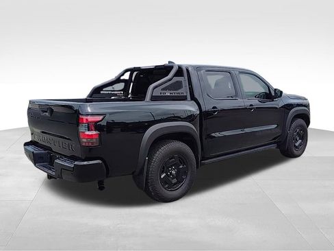 Used 2024 Nissan Frontier SV w/ Hardbody Edition AWD/4WD image 11