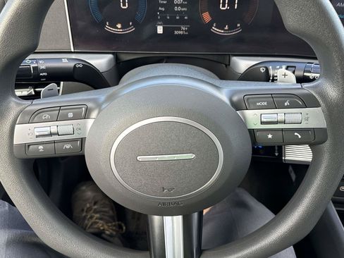 Used 2025 Hyundai Sonata SEL FWD image 25