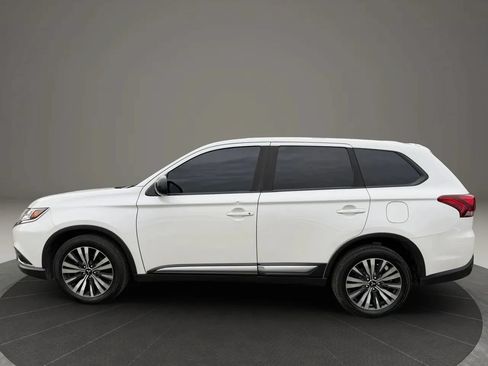 Used 2020 Mitsubishi Outlander ES FWD image 8