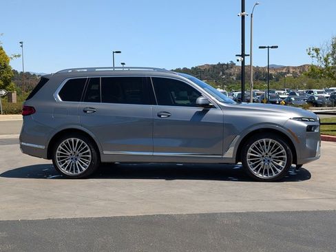 Certified 2024 BMW X7 xDrive40i w/ Executive Package AWD/4WD image 4