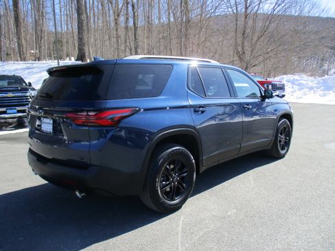 Certified 2023 Chevrolet Traverse LT w/ Midnight/Sport Edition image 5