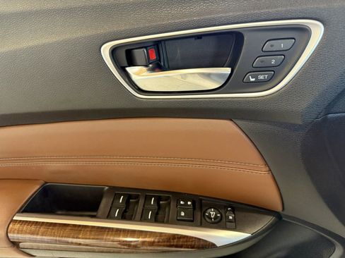 Used 2018 Acura TLX V6 w/ Technology Package image 24