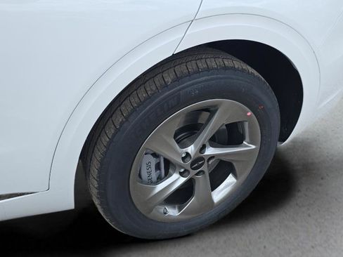 New 2026 Genesis GV70 2.5T Select AWD/4WD image 33