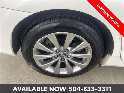 Certified 2017 Toyota Camry XLE FWD image 13
