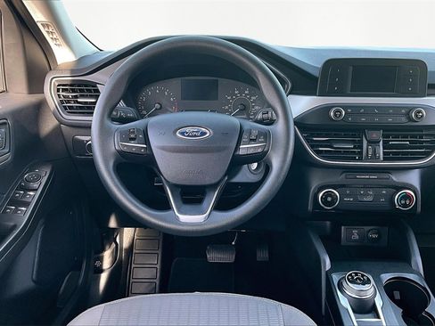 Certified 2022 Ford Escape S image 5