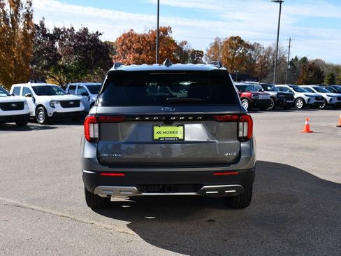 Used 2026 Ford Explorer Active w/ Active Comfort Package AWD/4WD image 5