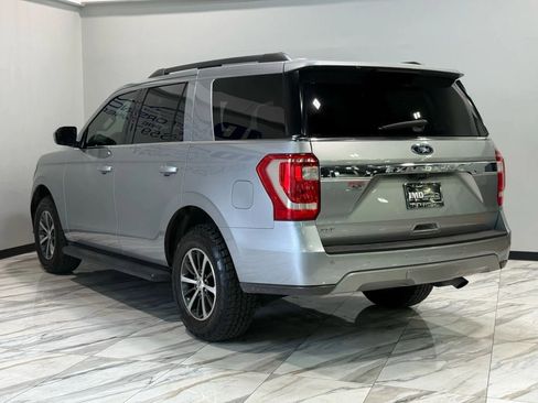 Used 2020 Ford Expedition XLT image 8