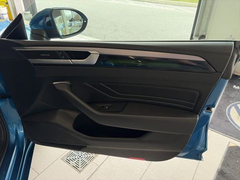 Used 2023 Volkswagen Arteon SEL Premium image 36