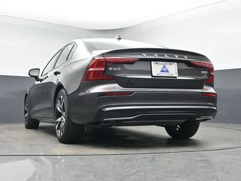 Used 2025 Volvo S60 B5 Plus AWD/4WD image 39
