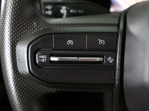 Used 2023 Chevrolet Colorado Trail Boss AWD/4WD image 39