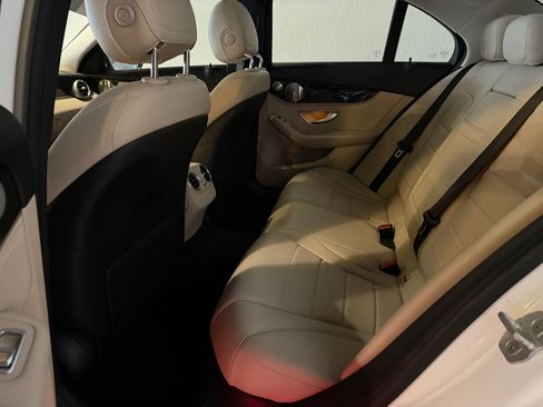 Used 2015 Mercedes-Benz C 300 4MATIC Sedan image 14