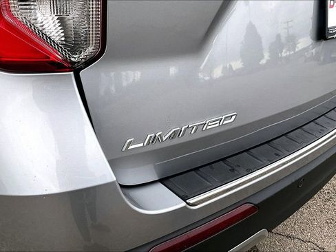Used 2022 Ford Explorer Limited AWD/4WD image 11