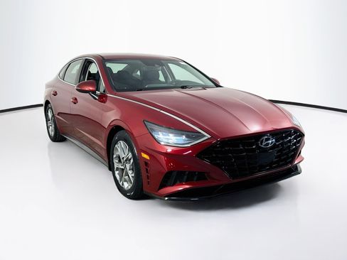 Used 2023 Hyundai Sonata SEL FWD image 3