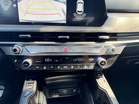 Used 2025 Kia Telluride EX X-Line image 19