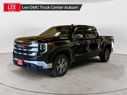 New 2025 GMC Sierra 1500 SLE