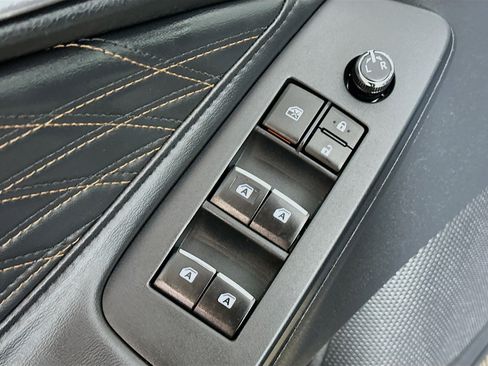 Used 2021 Toyota Avalon Limited w/ Advanced Safety Package image 18