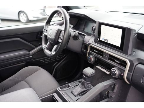 Used 2024 Toyota Tacoma SR image 29