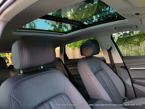 Used 2021 Audi e-tron Premium Plus w/ Premium Plus Package image 42